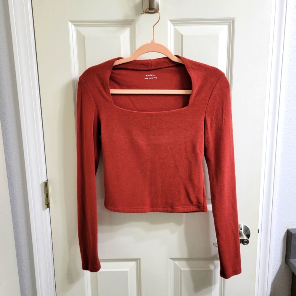 OGL Cropped Long Sleeve